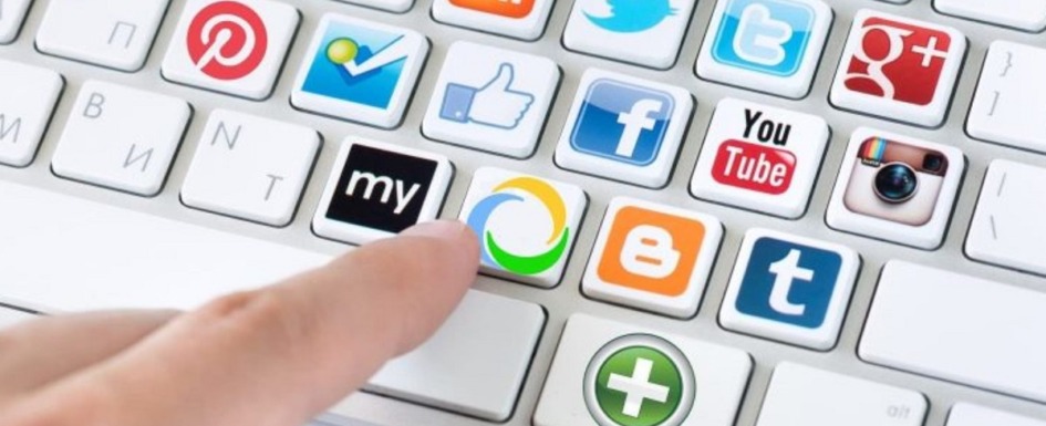 imagen de un teclado mostrando acceso a las diferentes aplicaciones tic.