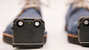 innomake, el zapato inteligente: imagen de un par de zapatos dotados con sensores