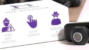 dispositivo buzzclip: imagen del dispositivo y la caja en la que viene