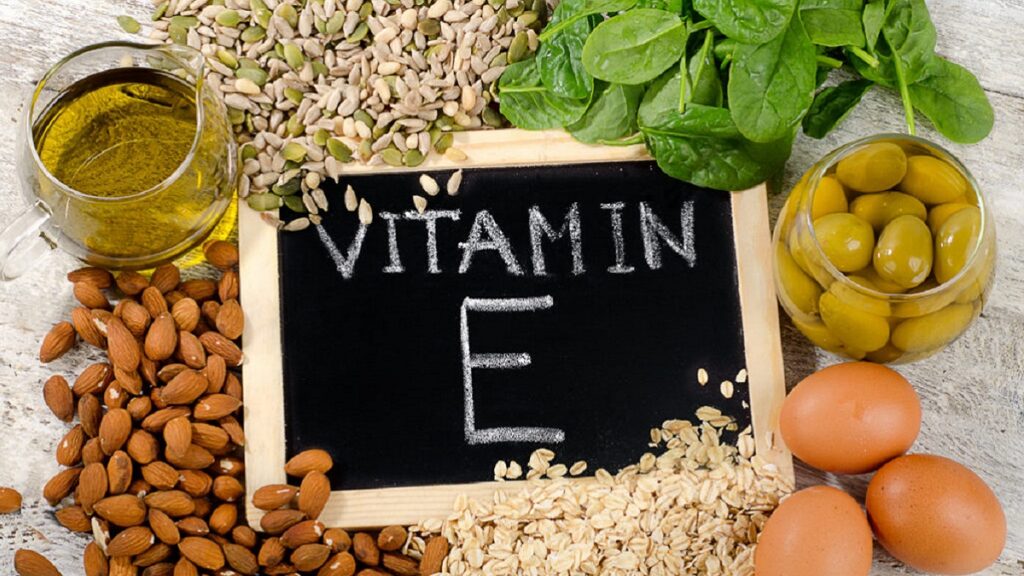 vitaminas y salud ocular: imagen de alimentos ricos en vitamina E