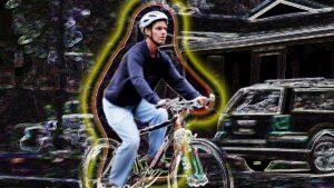 imagen de Daniel Kish montando en bicicleta que muestra cómo usa la ecolocalización