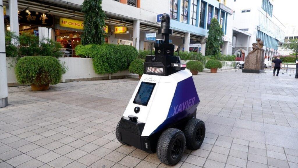 robot patrulla en Singapur dotado de IA