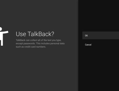 Pantalla de activación de TalkBack, una función de accesibilidad que permite la lectura en voz alta del contenido en pantalla. Se informa al usuario sobre la recopilación de datos, incluyendo información personal, y se presentan opciones para aceptar o cancelar la activación